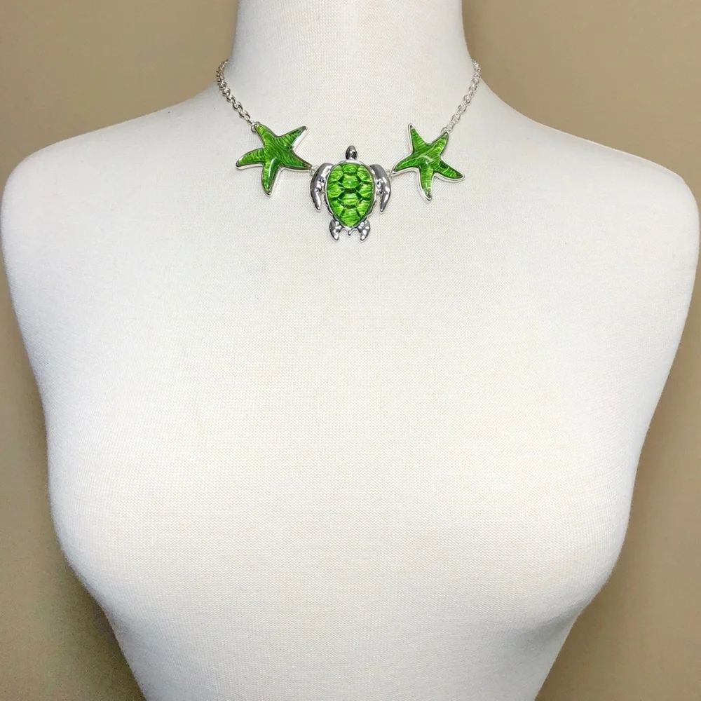 Green Sea Turtle Starfish Necklace Earrings Set - Picture 2 of 3